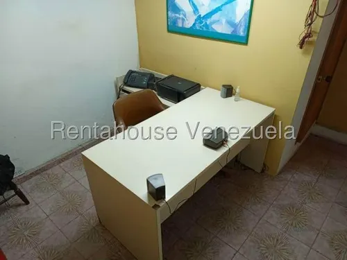 Casa En Venta Avila Es25-8442