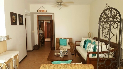 Apartamento De 2 Habitaciones En Las Brisas Guavaberry - Juan Dolio, Con Jardin