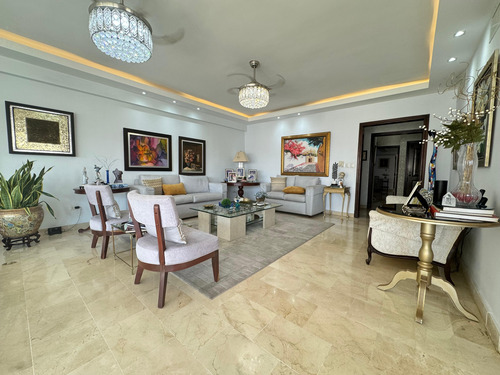 Vendo Apartamento En La Esperilla En El 9no Piso