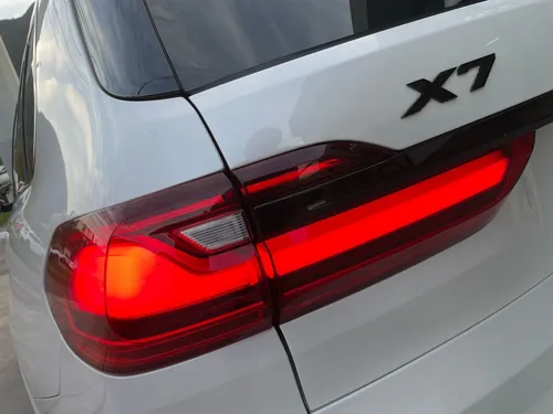 BMW X7 4.4 V8 M50i At