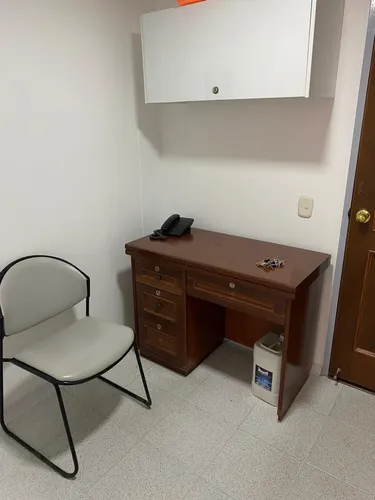 Arriendo Consultorio En Óptimas Condiciones En Chicó