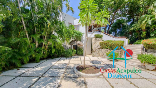 Imagen 2 de 14 de Cad Villa Alejandra Playa Privada, Alberca, Palapa Ceremonia