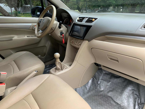 Suzuki Ertiga 1.4 Mecánico 7 Pasajeros