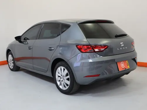 Seat Leon REFERENCE 1.6 AT 5P