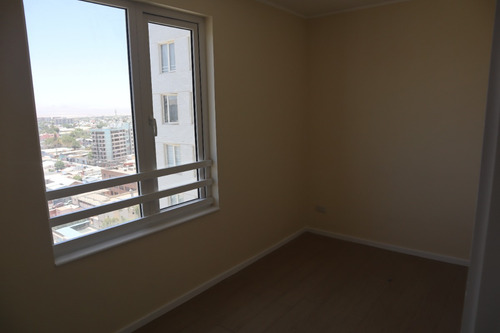Reservado. Arriendo Dpto. 2d2b En Edificio Espacio Parque