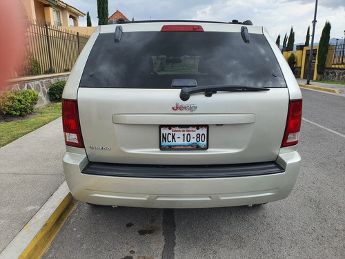 Imagen 4 de 15 de Jeep Grand Cherokee 2010 3.7 Laredo V6 Power Tech 4x2 Mt