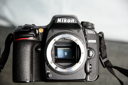  Nikon D7500 Dslr  Solo Cuerpo