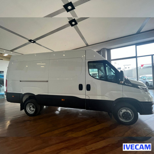 Iveco Daily Furgón 55-170 Ruedas Duales 12m³ 0km