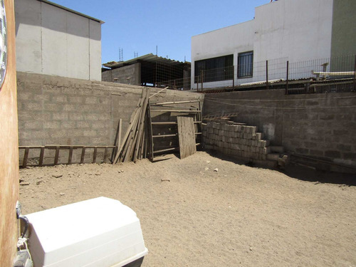 Vende Casa 300 M² Sector Centro. (82599)