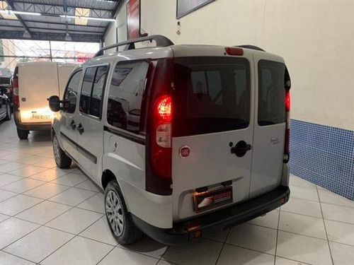 Fiat Doblò Essence 1.8 Flex 16v 7 L Manual Impecável