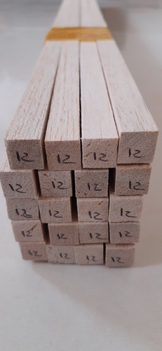 15 Palos Cuadrados De 12mm X12mmEn Madera Balso.