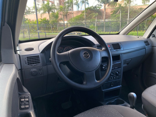 Chevrolet Meriva 1.8 Expression Flex Power Easytronic 5p