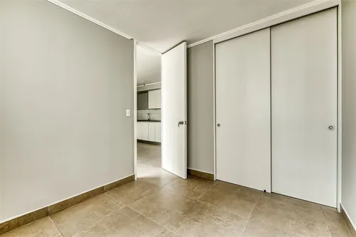 Departamento Av Independencia. Piso 12. Vista Norte