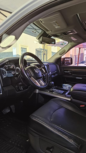 Ram Laramie 4x4 2014