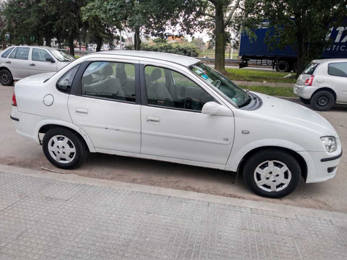 Chevrolet Classic 1.4 Ls Aa+da 2011
