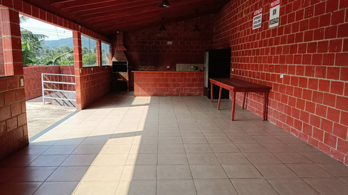 Chácara 1000mts2 Com Piscina