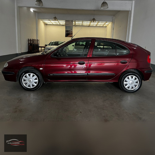 Renault Megane 1.6 Tric Pack Plus