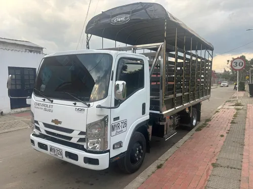 Vendo Hermosa Turbo Nqr 2024
