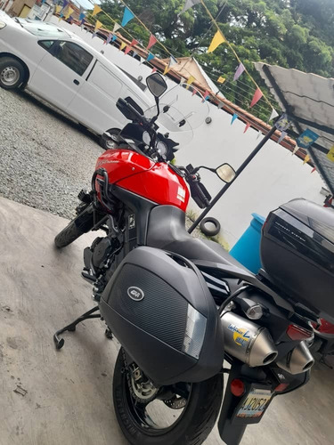 Imagen 3 de 8 de Suzuki V-strom
