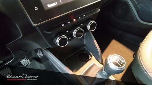 Imagen 8 de 25 de Renault Duster Intens Mt 1.6 2023 0km
