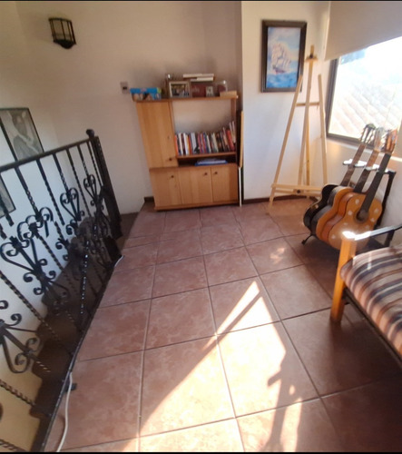 Casa En Venta De 4 Dormitorios. En Condominio En Los Andes