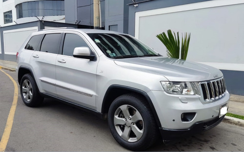 Alta Gama 4x4 Plata Asientos Cuero Lunas Polarizado Sensor