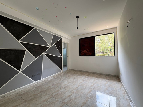 Apartamento En Venta Los Naranjos Conj Res La Pradera