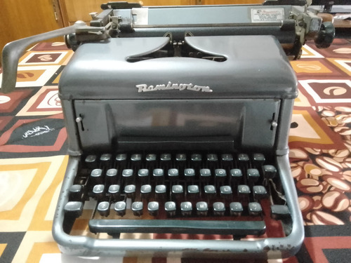 Maquina De Escribir Antigua Remington (Usado)