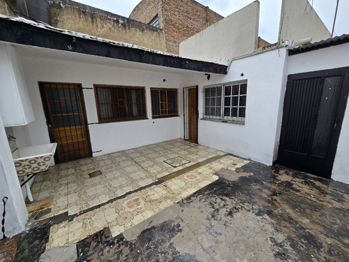 Alquiler Ph 4 Ambientes 2 Habitaciones La Rioja Lanus Oeste