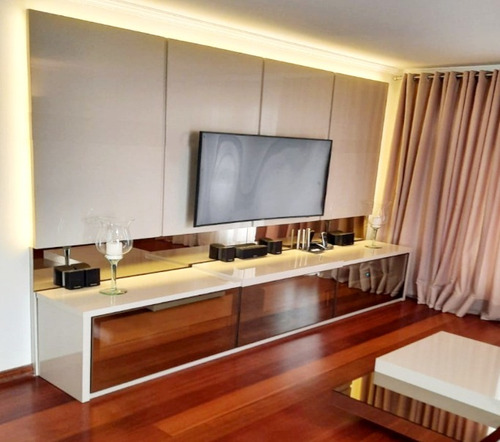 Imagem 1 de 10 de Home Rack E Painel Em Laca Brilho, Rack Em Laca Para Tv