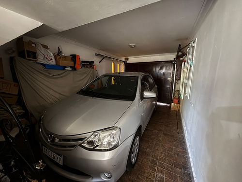 Casa 4 Ambientes - Garage Y Parque - Villa Primera