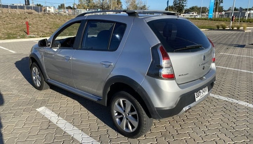 Renault Sandero Stepway 1.6 2012