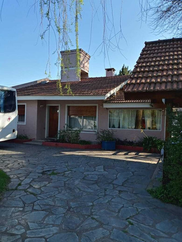 Casa A La Venta En  Club De Campo Los Rosales Canning