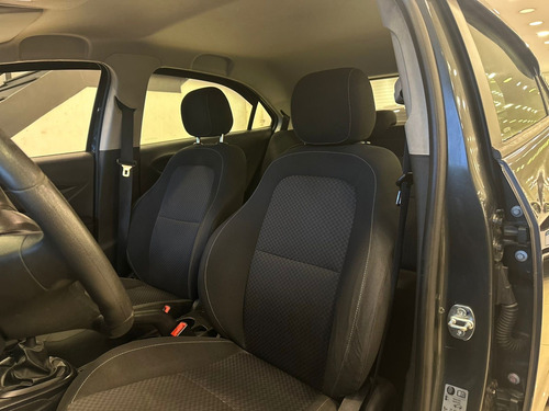 Chevrolet Onix Onix Hatch Joy 1.0 8V Flex 5p Mec.