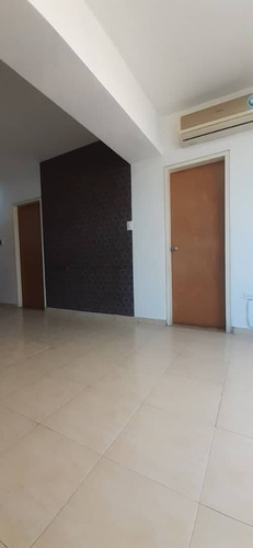 Imagen 10 de 14 de 140719 L Trias 04140432833 Apartamento Venta Agua Blanca