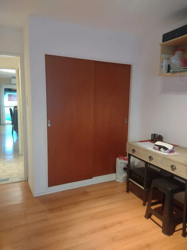 Imagen 13 de 26 de Casa En Venta, Castelar, Chalet 5 Ambientes Parque Y Quincho