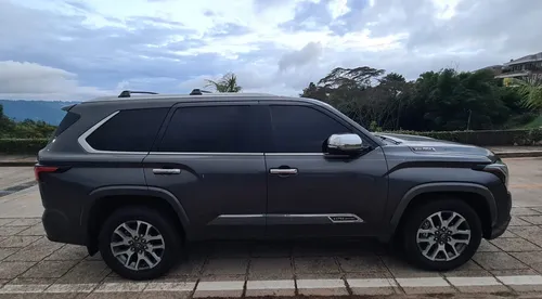 Toyota Sequoia 1794 Blindada