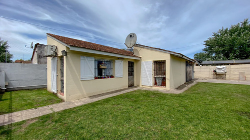 Venta Ph 4 Ambientes Patio Y Cochera