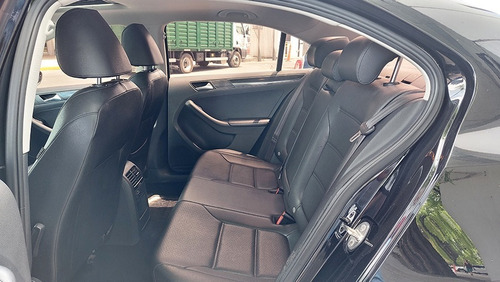 Imagen 16 de 25 de Vw Volkswagen Vento 2016 2.5 Luxury At Gnc Abasto Motors