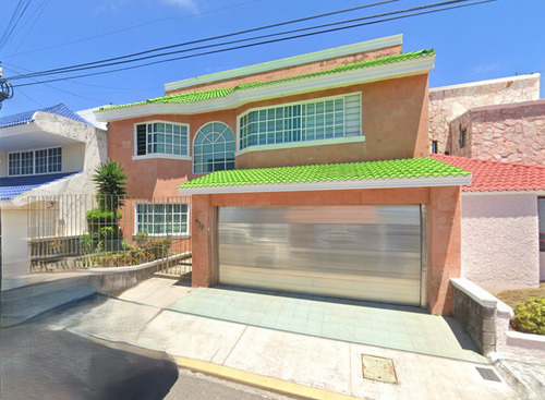 Gran Oportunidad De Inversión - Casa Economica En Venta (remate) - C. Cherna 738, Costa De Oro, 94299 Veracruz, Ver.