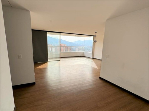 Apartamento En Arriendo Ubicado En Envigado Sector Intermedia (22729).