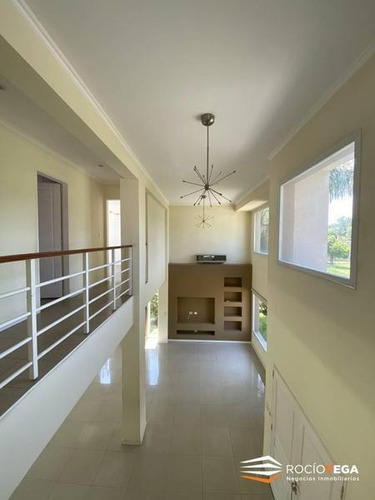 Imagen 15 de 23 de Distinguida Propiedad A La Venta En Barrio Cerrado Santa