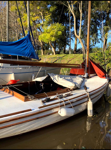 Velero Colleen