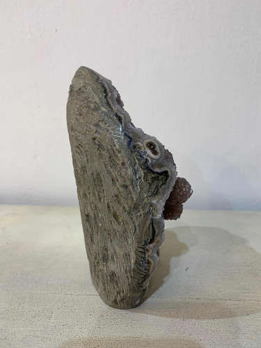 Piedra Geoda Cuarzo Brillo Del Catalán. Gris Brillo. Tuset.