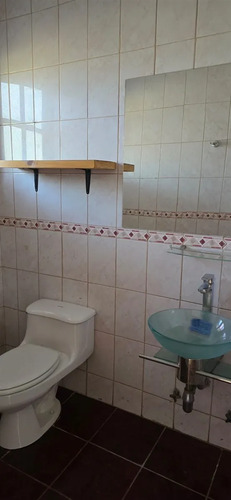 Parcela Con Casa En Arriendo En Isla De Maipo