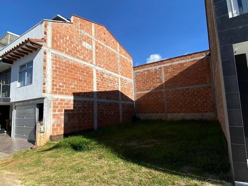 Lote En Venta Ubicado En Rionegro Sector El Porvenir  (22801).