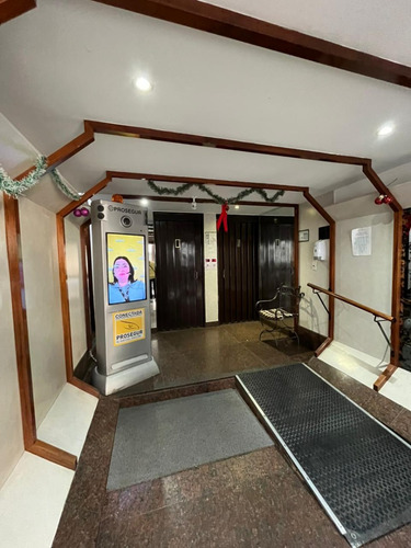 Flores-departamento En Venta 3 Amb-apto Credito-todo Luz-a 3 Cuadras Av. Rivadavia, Subte Linea A Y Ffcc Sarmiento-estado Impecable
