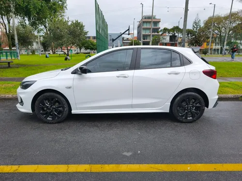 Chevrolet Onix 1.0T Rs Mt