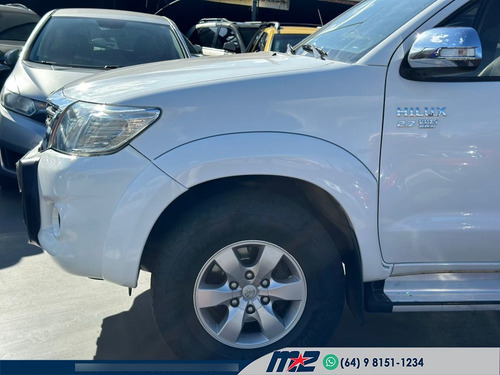 Toyota Hilux CD SRV 4X4 2.7 FLEX 16V AUT.