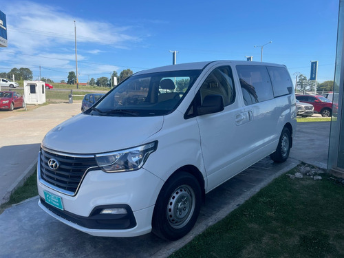 Hyundai H1 2.4 Grand Starex Minibus 12as